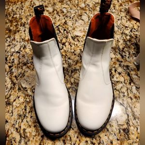 Mens Dr. Martens white chelsea boots, size 9